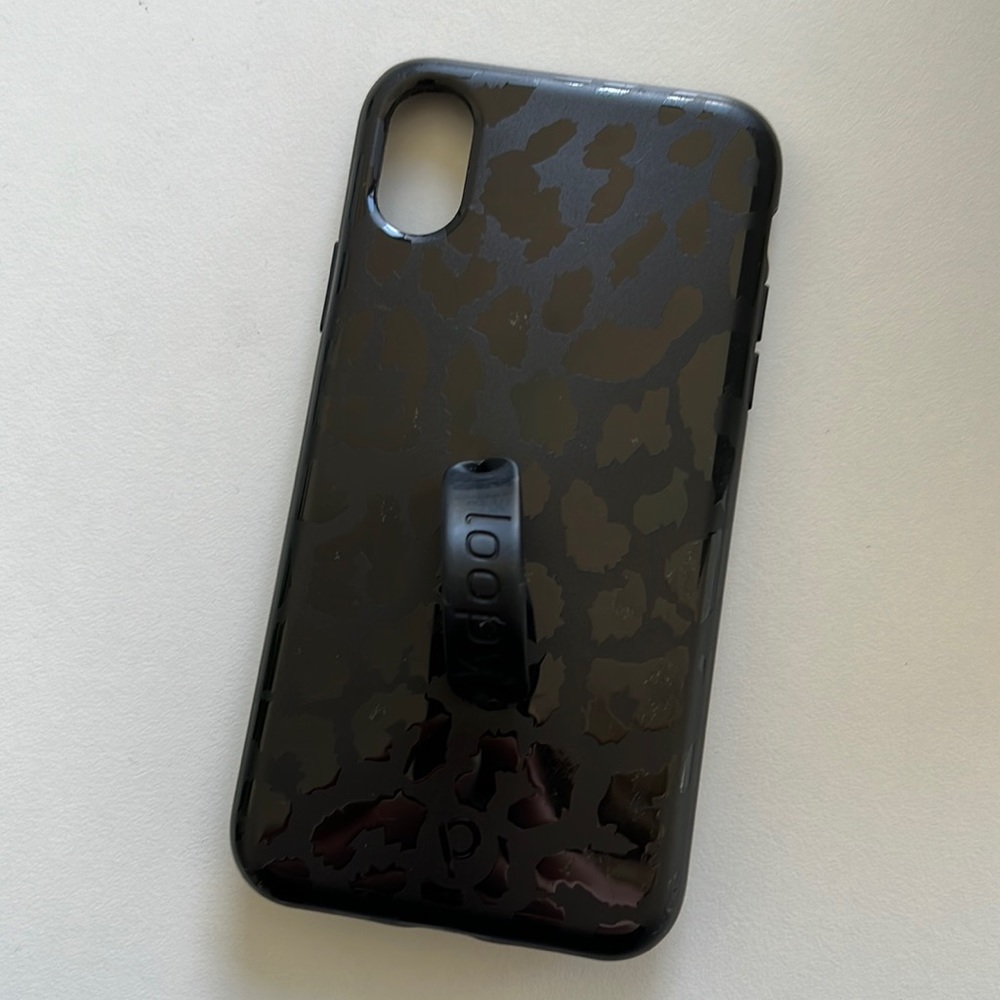 Black Leopard Loopy iPhone XS Case